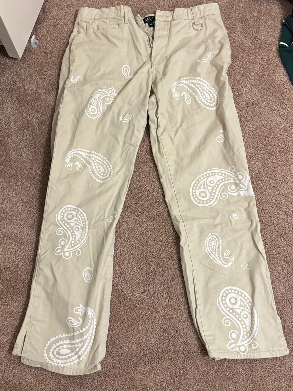 Beige and White Paisley Paisley BooHoo Pants Size 30